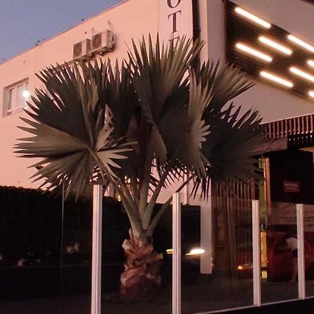 Vespasiano Hotel Telêmaco Borba Exterior foto